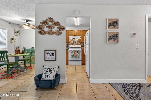 411 N Halifax Ave Apt 303, Daytona Beach, FL 32118