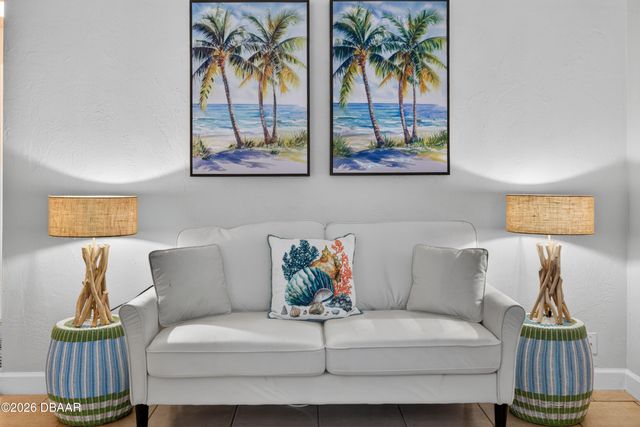 411 N Halifax Ave Apt 303, Daytona Beach, FL 32118
