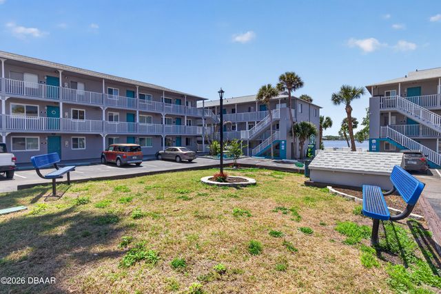 411 N Halifax Ave Apt 303, Daytona Beach, FL 32118
