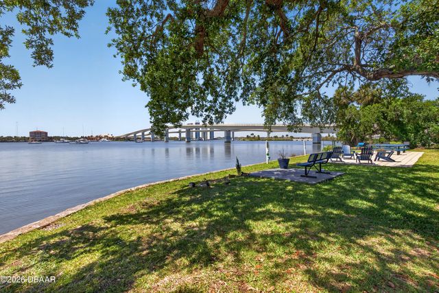 411 N Halifax Ave Apt 303, Daytona Beach, FL 32118