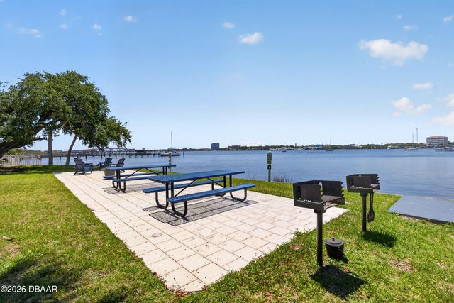 411 N Halifax Ave Apt 303, Daytona Beach, FL 32118