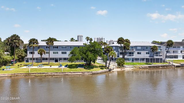 411 N Halifax Ave Apt 303, Daytona Beach, FL 32118