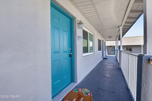 411 N Halifax Ave Apt 303, Daytona Beach, FL 32118