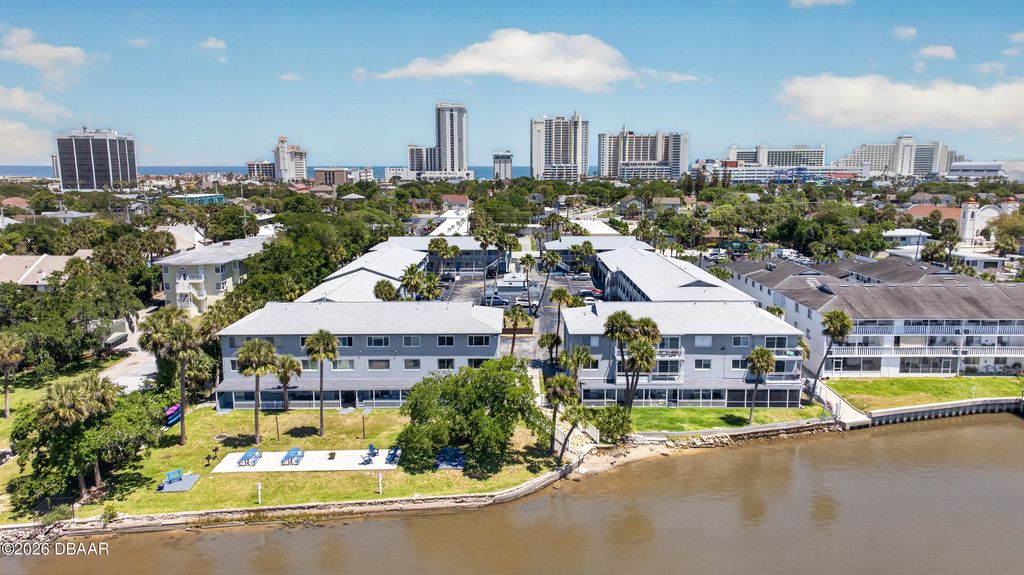 411 N Halifax Ave Apt 303, Daytona Beach, FL 32118