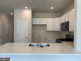 4 ANNA LN, Westampton, NJ 08060