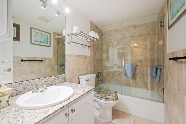 7401 SW 82nd st 109s, Miami, FL 33143