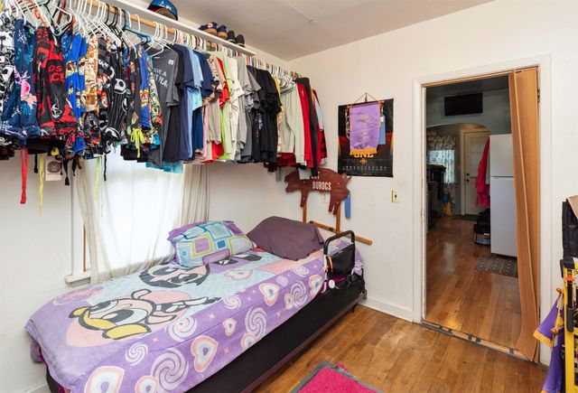 710 Douglas Avenue, Des Moines, IA 50313