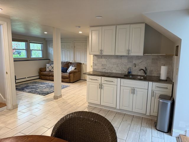 140 Cedar Street, Rehoboth, MA 02769