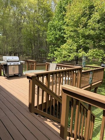 140 Cedar Street, Rehoboth, MA 02769