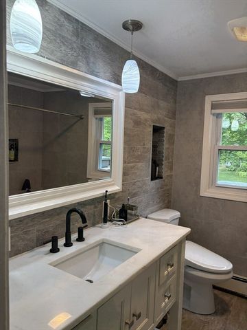 140 Cedar Street, Rehoboth, MA 02769