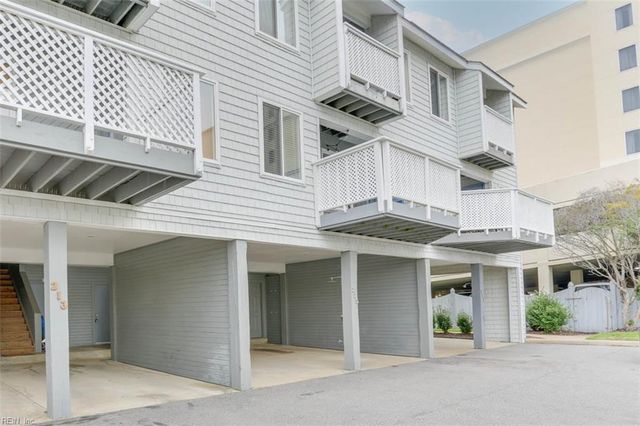 215 4th St, Virginia Beach, VA 23451