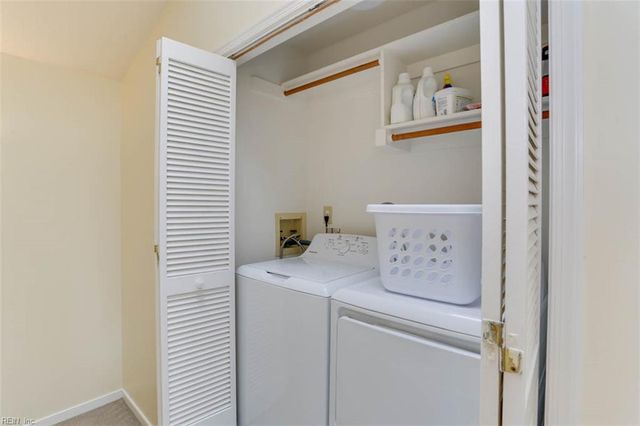 215 4th St, Virginia Beach, VA 23451