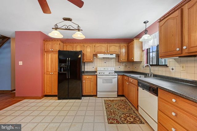 12820 PORTERS LANDING RD, Greensboro, MD 21639