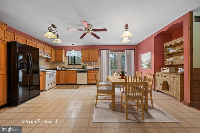 12820 PORTERS LANDING RD, Greensboro, MD 21639