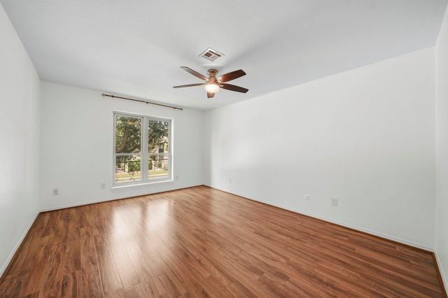 1201 Bering Drive 6, Houston, TX 77057
