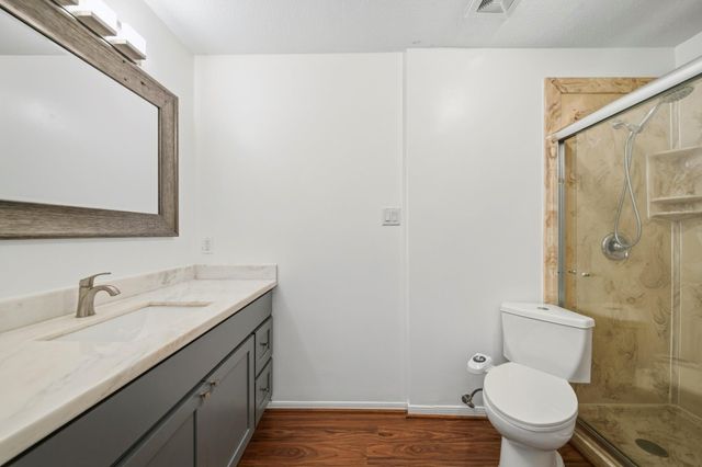 1201 Bering Drive 6, Houston, TX 77057