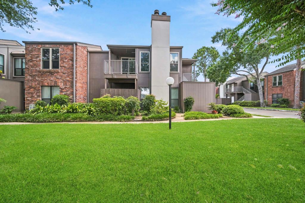 1201 Bering Drive 6, Houston, TX 77057