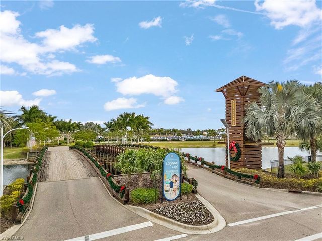 18524 Cronin Sand LN, North Fort Myers, FL 33917