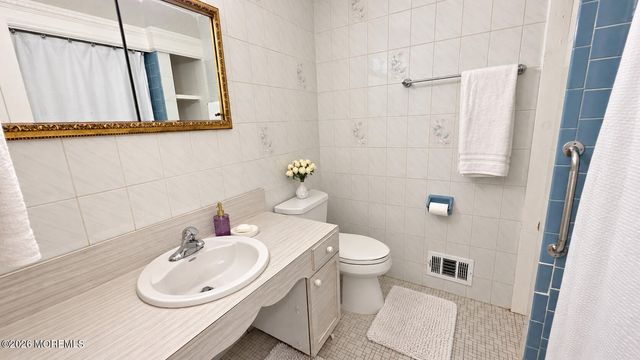 37 Valley Vale Drive, Old Bridge, NJ 08857