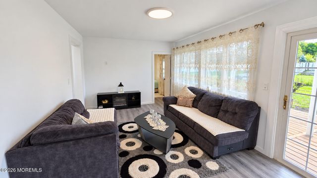 37 Valley Vale Drive, Old Bridge, NJ 08857