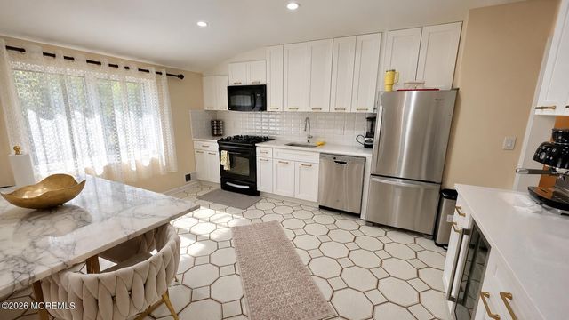 37 Valley Vale Drive, Old Bridge, NJ 08857