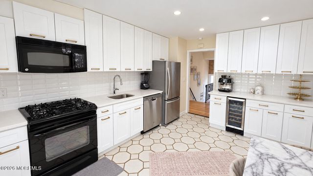 37 Valley Vale Drive, Old Bridge, NJ 08857