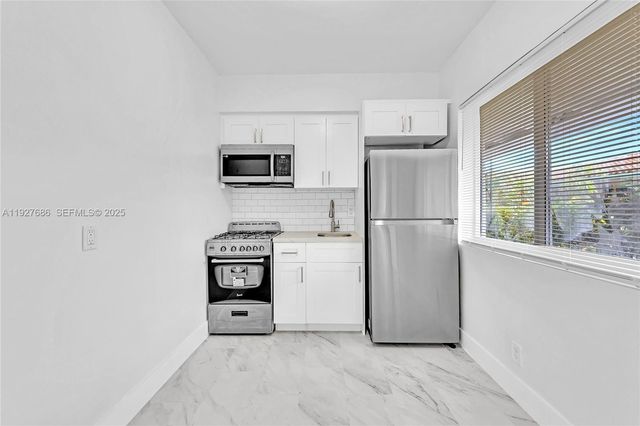 1839 Funston St 4, Hollywood, FL 33020