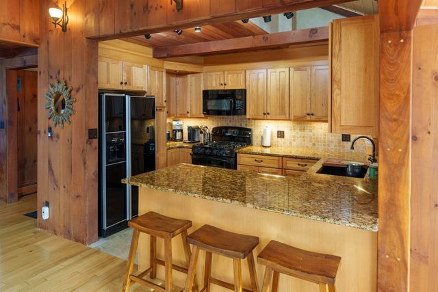 354 Grout Road, Weathersfield, VT 05151