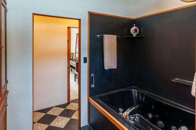 354 Grout Road, Weathersfield, VT 05151