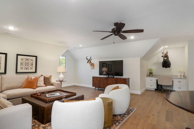 261 S Mumford Court, Springfield, MO 65802
