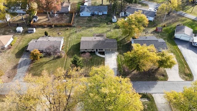 5306 Sandalwood Drive, Fort Wayne, IN 46835