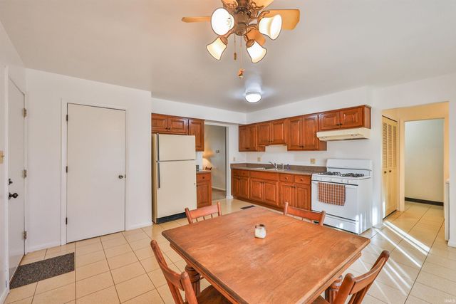 5306 Sandalwood Drive, Fort Wayne, IN 46835