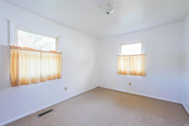 5306 Sandalwood Drive, Fort Wayne, IN 46835