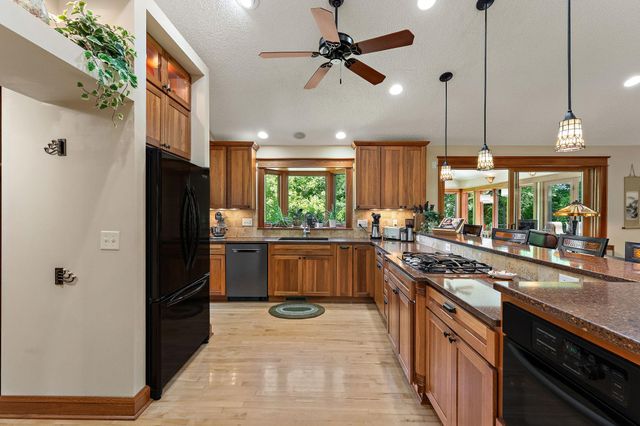 4815 120th Street W, Apple Valley, MN 55124