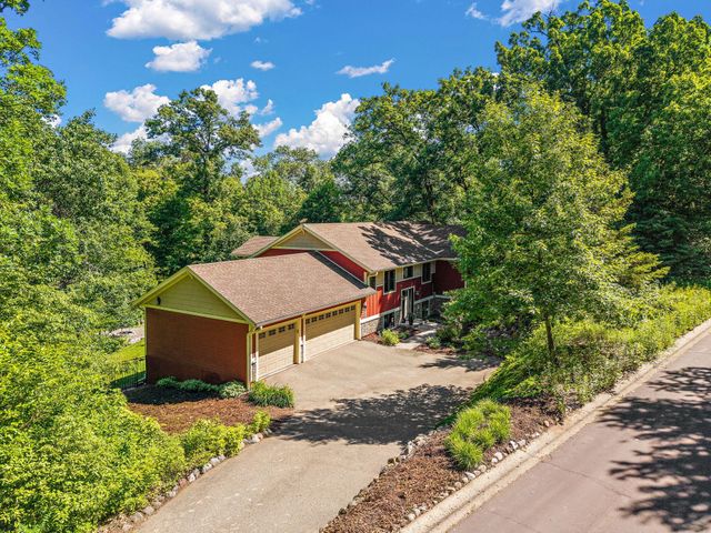 4815 120th Street W, Apple Valley, MN 55124