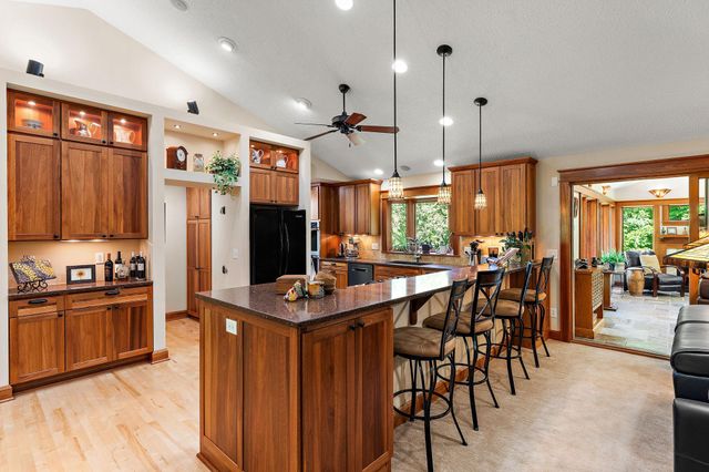 4815 120th Street W, Apple Valley, MN 55124