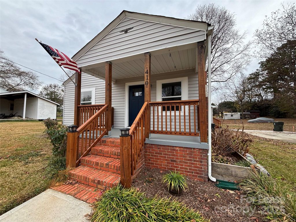 410 Gann Street, Lowell, NC 28098