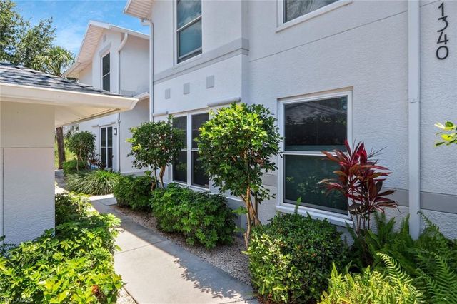 1340 Charleston Square DR 101, Naples, FL 34110