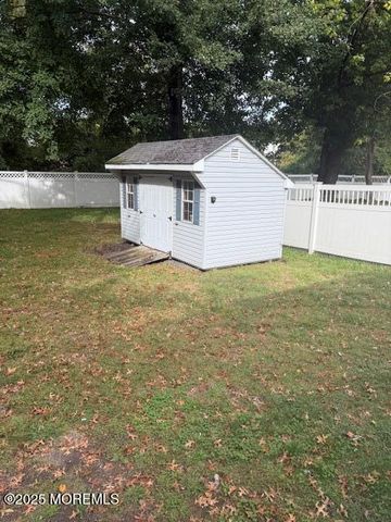 11 Applebey Street, Eatontown, NJ 07724