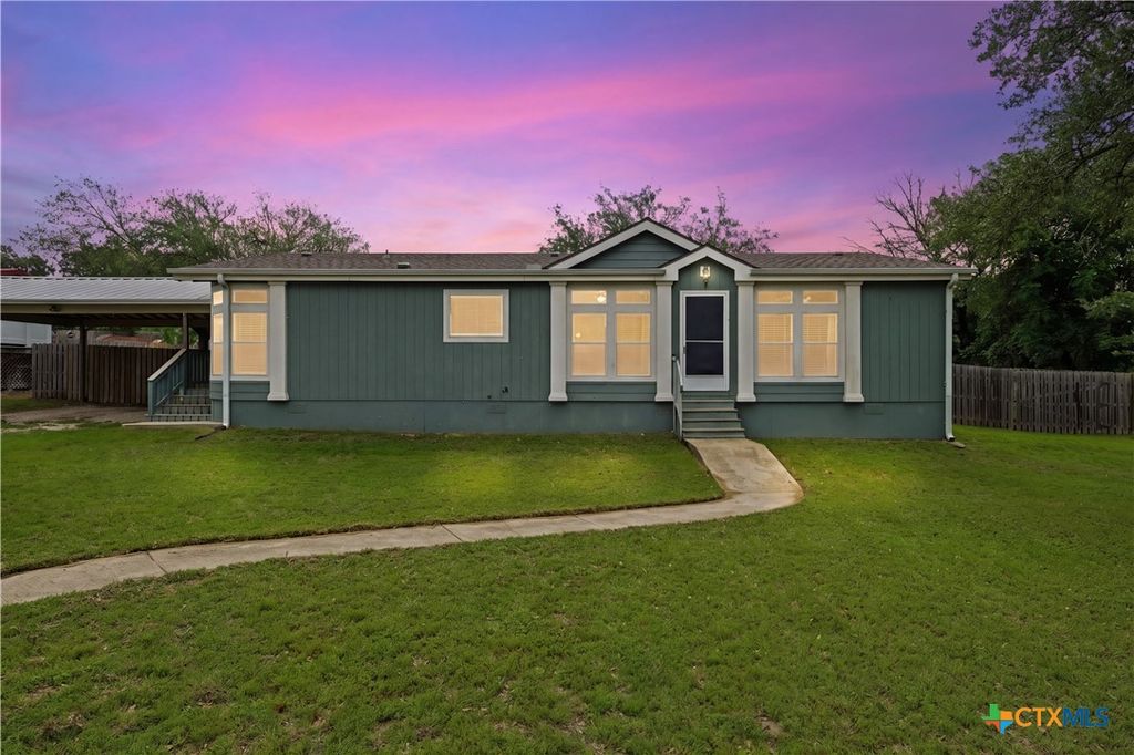 Image 1 of property listing at 124 Grace, Belton, TX 76513