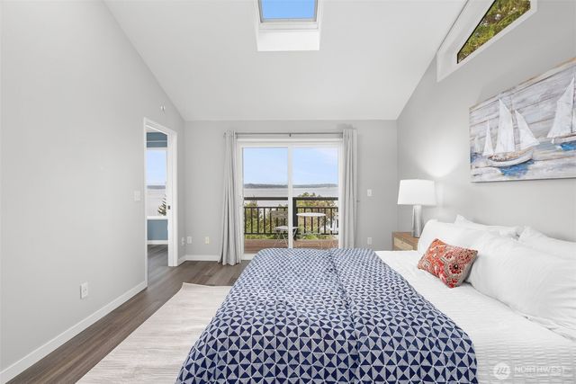 10879 Bill Point Circle NE, Bainbridge Island, WA 98110