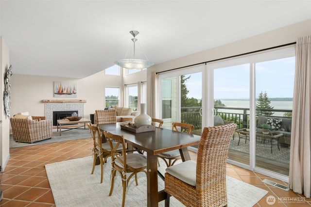 10879 Bill Point Circle NE, Bainbridge Island, WA 98110