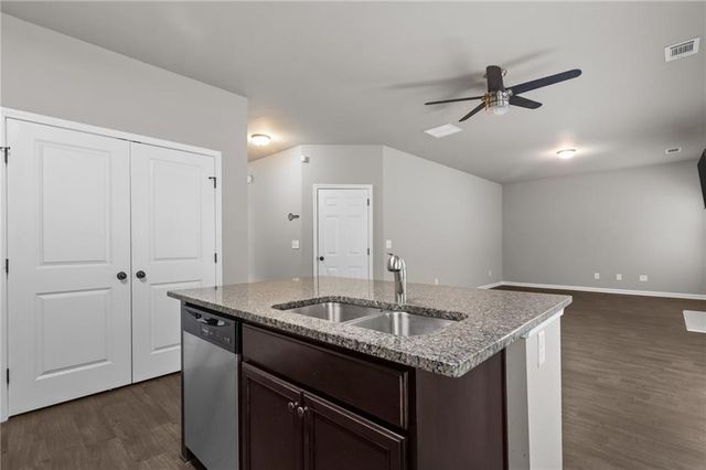 891 Walnut Woods Drive, Braselton, GA 30517
