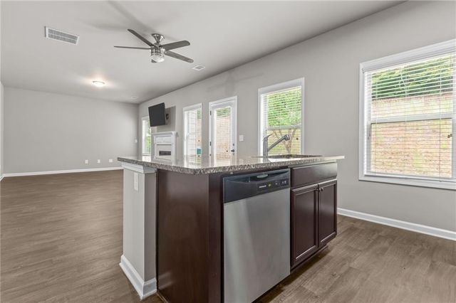 891 Walnut Woods Drive, Braselton, GA 30517