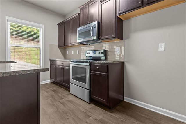 891 Walnut Woods Drive, Braselton, GA 30517