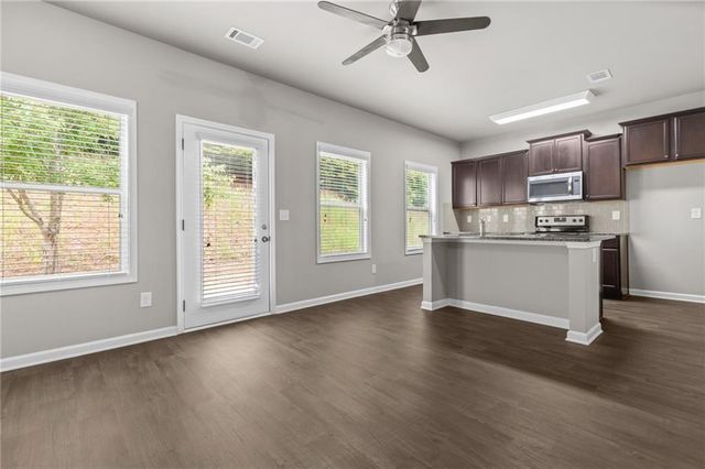 891 Walnut Woods Drive, Braselton, GA 30517