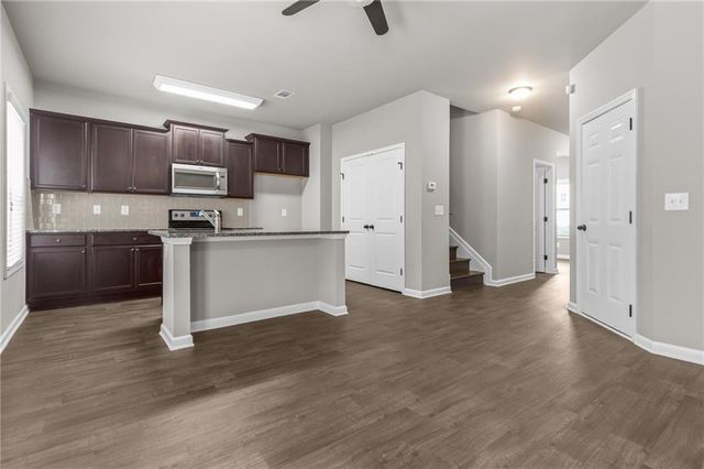 891 Walnut Woods Drive, Braselton, GA 30517
