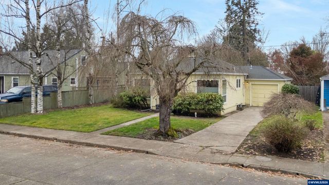 1835 24th St NE, Salem, OR 97301