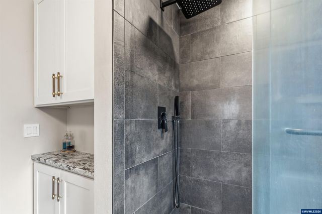 1835 24th St NE, Salem, OR 97301