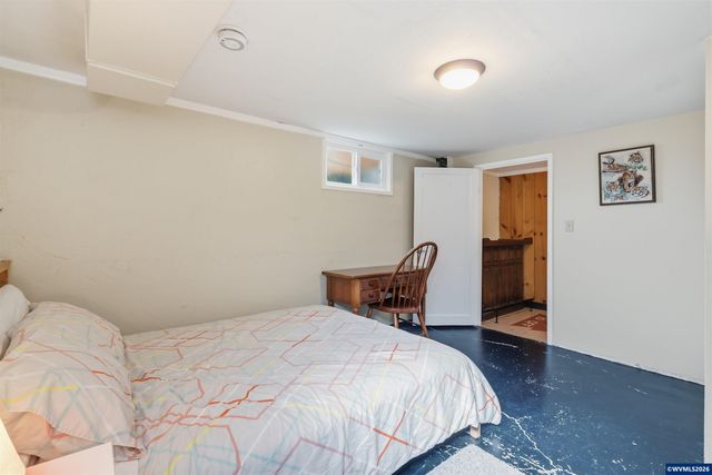 1835 24th St NE, Salem, OR 97301